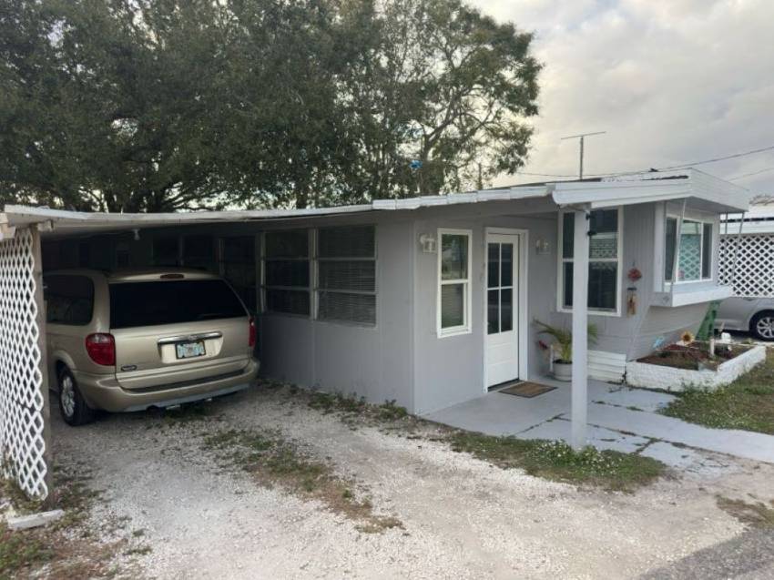 8 Gardenia Drive a Winter Haven, FL Mobile or Manufactured Home for Sale
